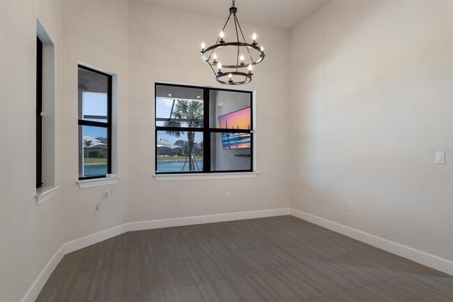 Building Photo - 712 Sigsbee Loop