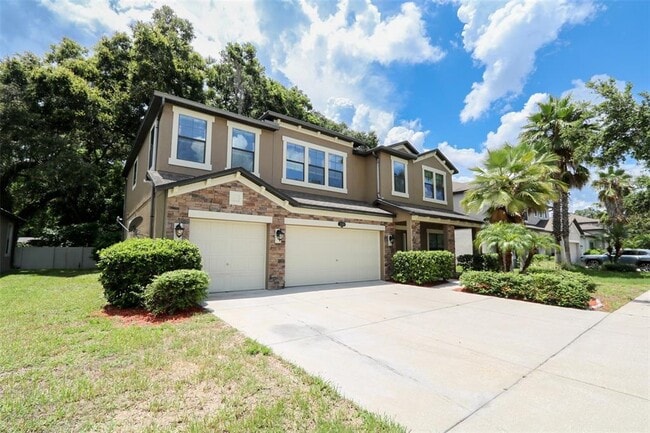 Building Photo - 1208 Oakcrest Dr