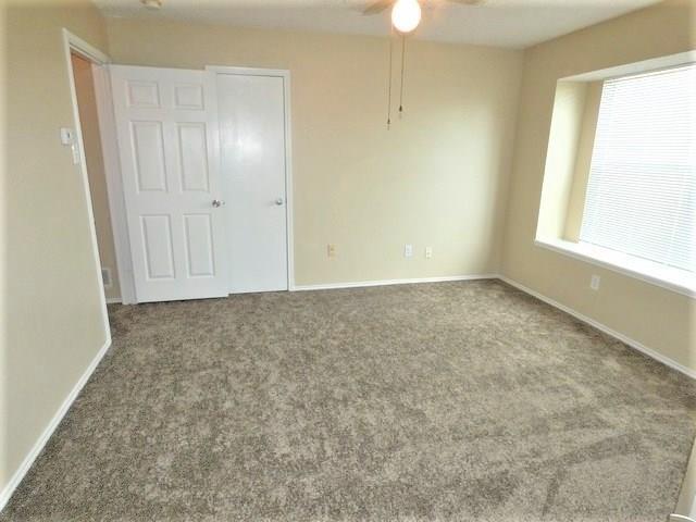Building Photo - 2713 Clearwater Dr
