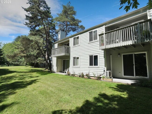 Building Photo - 5160 NW Neakahnie Ave