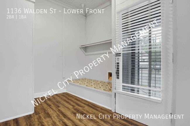 Building Photo - 1136 Walden Ave
