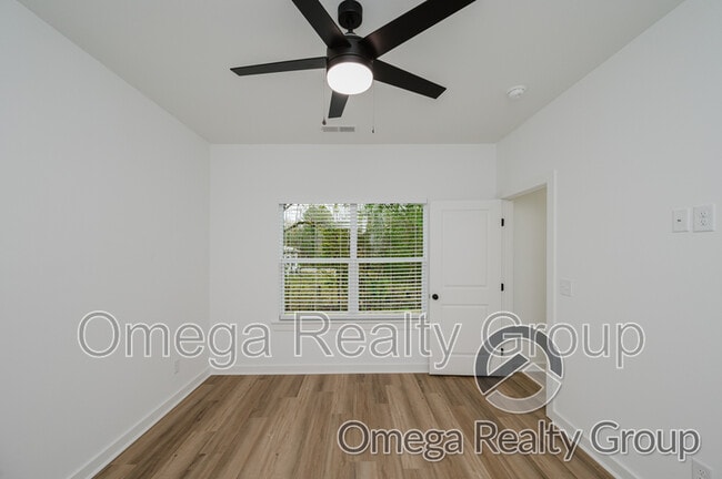 Building Photo - 117 Trifecta Dr