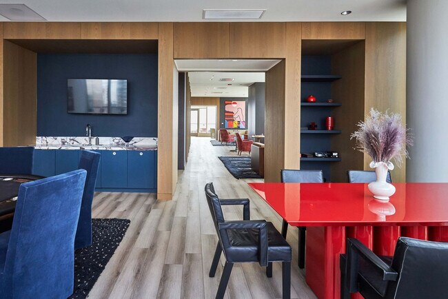 Building Photo - 1006 S Michigan Ave