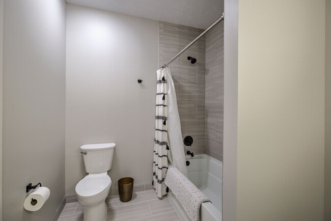 Building Photo - Modern 3BR Retreat | Penthouse + Skyline Views - Fully Furnished Option