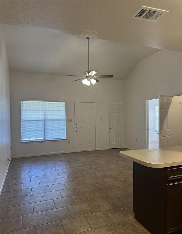 Building Photo - 709 Willowood