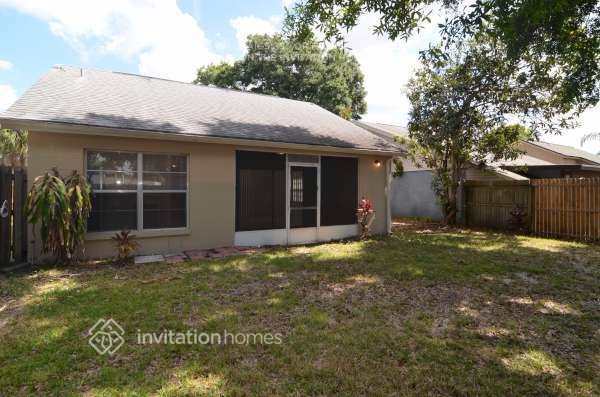 Building Photo - 13336 Laraway Dr