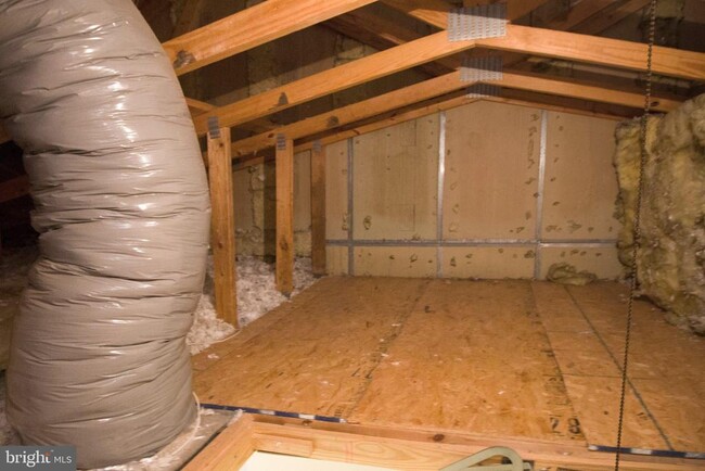 Building Photo - 5339 Buxton Ct