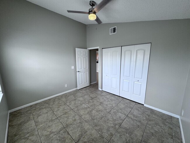 Building Photo - 2544 Woodgate Blvd