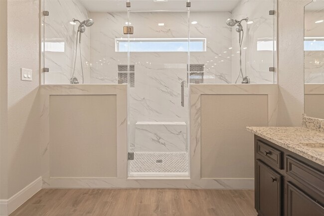 Building Photo - 1709 Coles Farm Dr