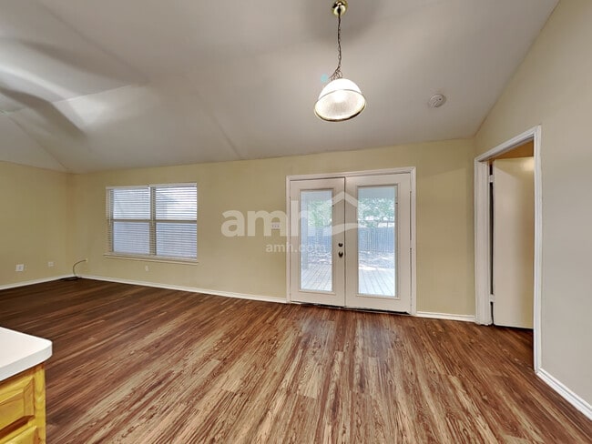 Building Photo - 8206 Coppergate