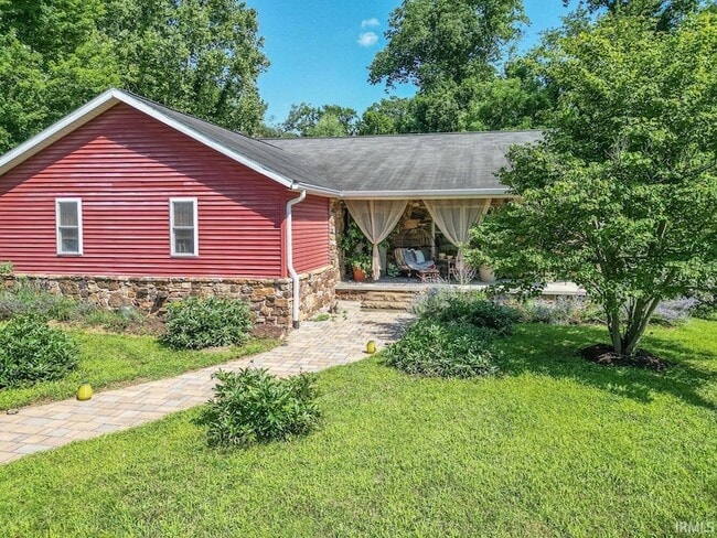 Primary Photo - 1106 W Countryside Ln