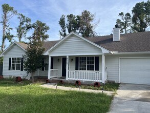 Building Photo - 4004 Foxridge Ln