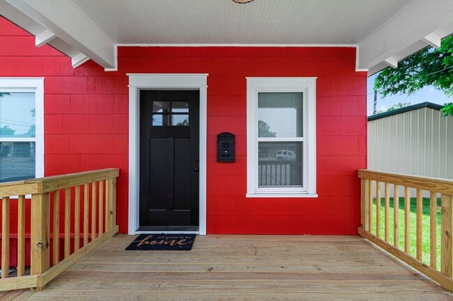 Building Photo - 1138 Fannin St