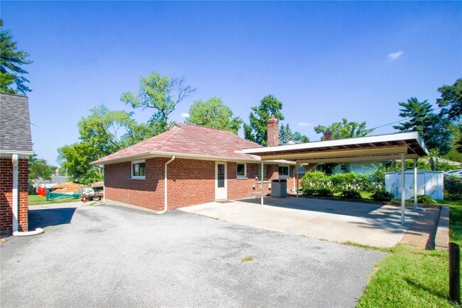 Building Photo - 1120 Collingwood Dr