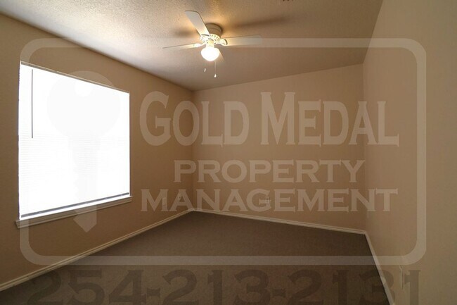 Building Photo - 3412 Cantabrian Dr