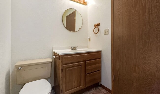 Building Photo - Charming Home with Serene Garden Retreat