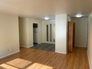 Building Photo - 318 Island Dr