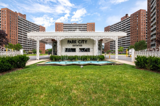 Building Photo - 6125 98th St