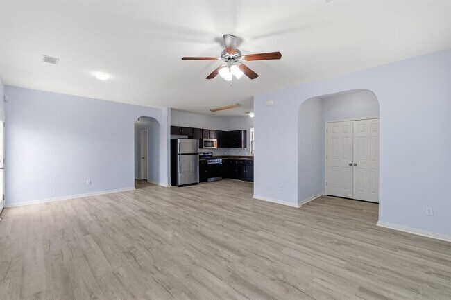 Building Photo - 4500 Senda Ln