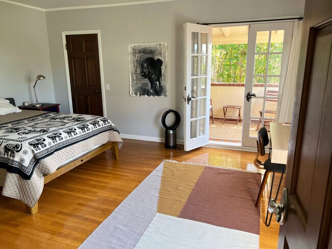Looking at balcony and walk in closet - 6123 Scenic Ave