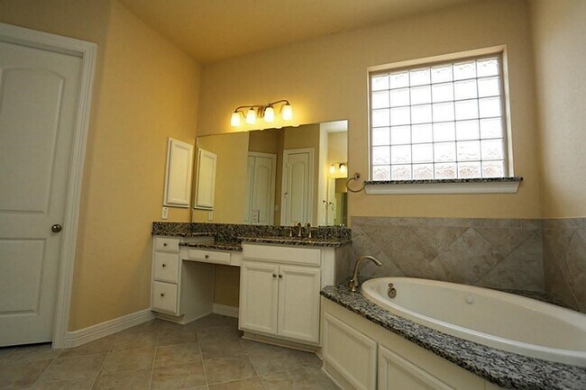 Building Photo - 2606 Meadowlark Hills Ct