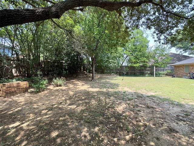 Building Photo - 2128 Aspenwood Dr N