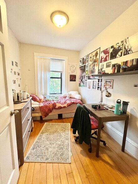 Building Photo - 614 Columbus Ave