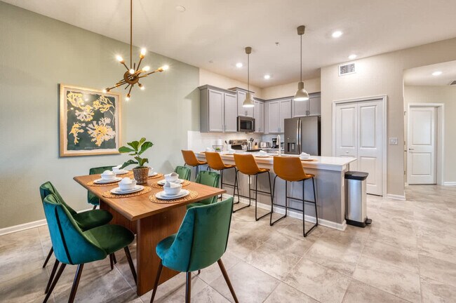 Building Photo - 723 Ocean Course Ave