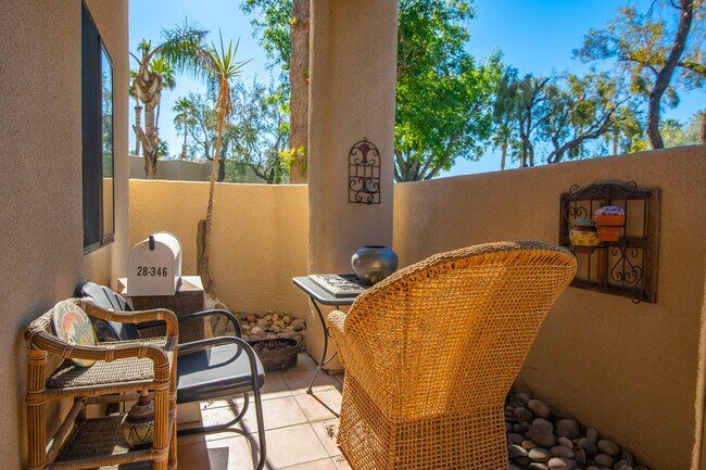 Building Photo - 28346 Desert Princess Dr