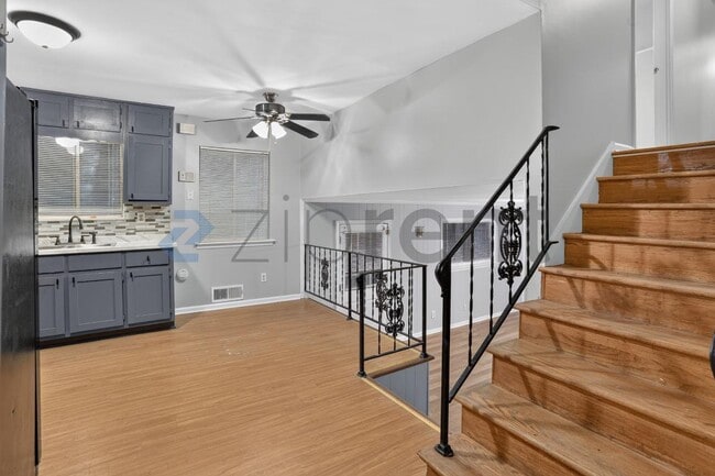 Building Photo - 4519 Raleigh Dr