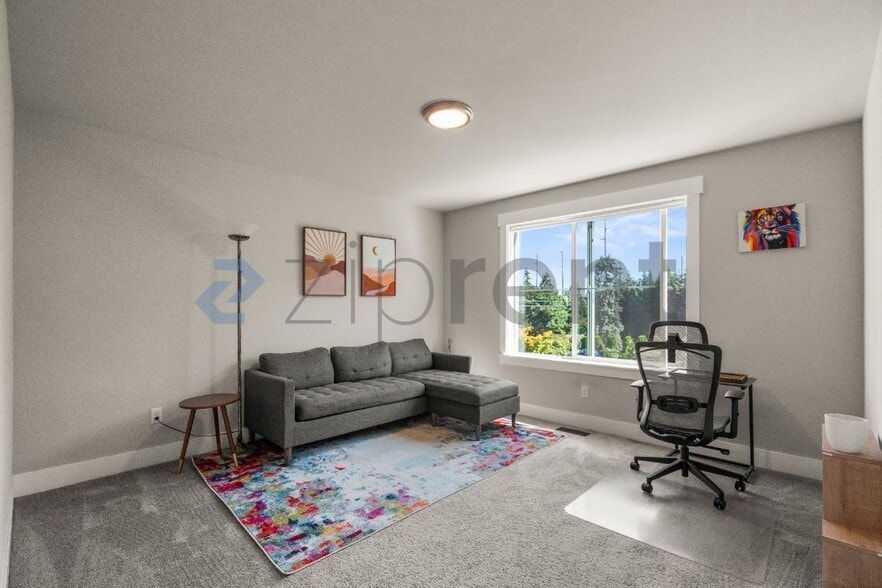 Building Photo - Unit A