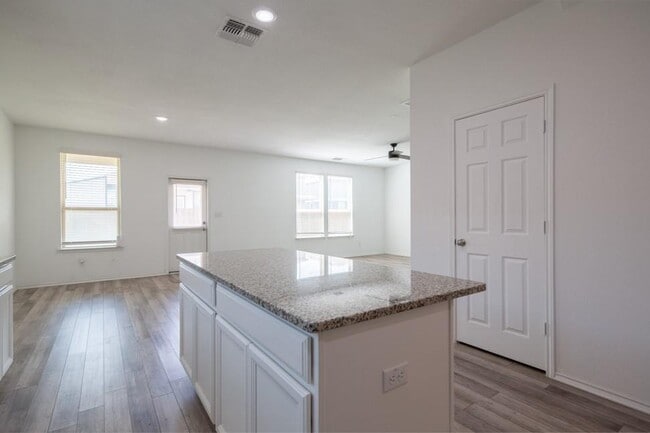 Building Photo - 509 Goat Willow Ln