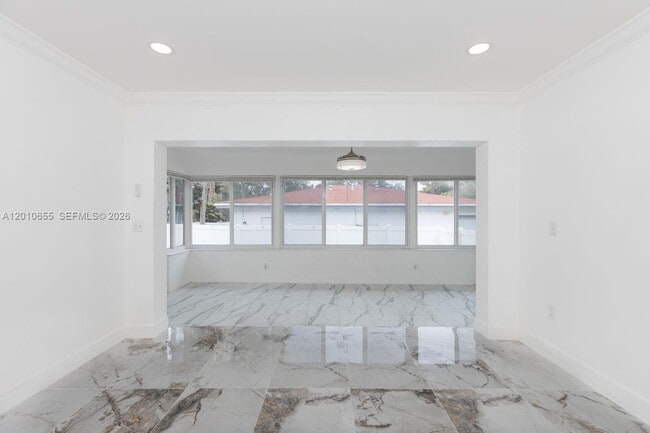 Building Photo - 15925 NE 18th Ave