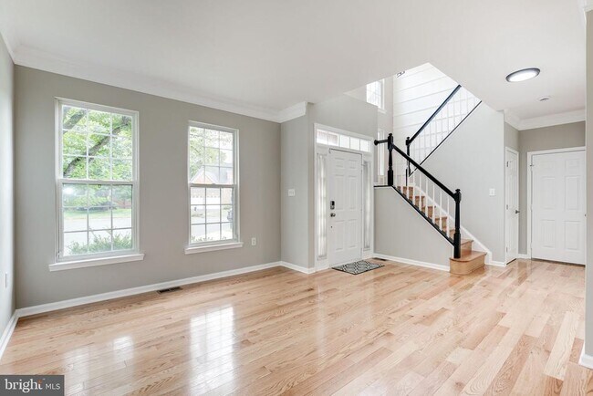 Building Photo - 2408 Ripplemeade Ct