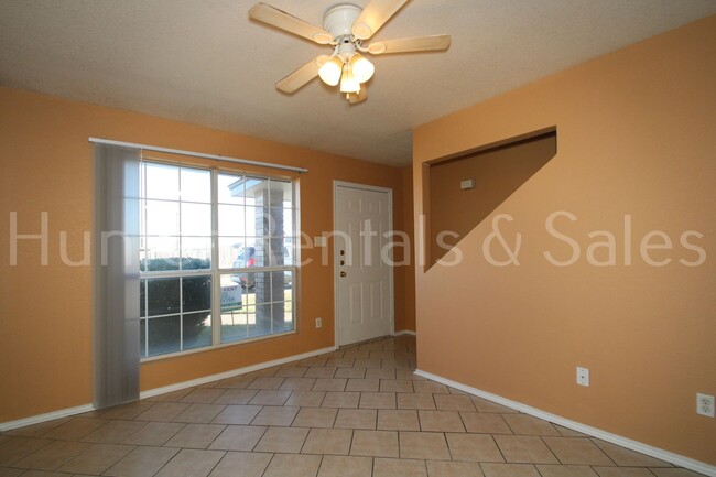 Building Photo - Don't Miss Out!