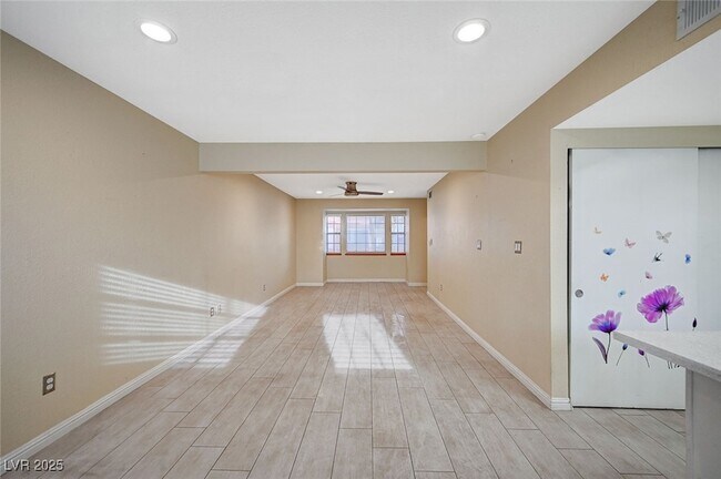 Building Photo - 5923 Laredo St