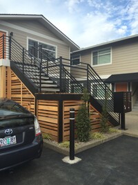 Building Photo - Private Modern 2Br Hardwoods, Quartz, Stai...