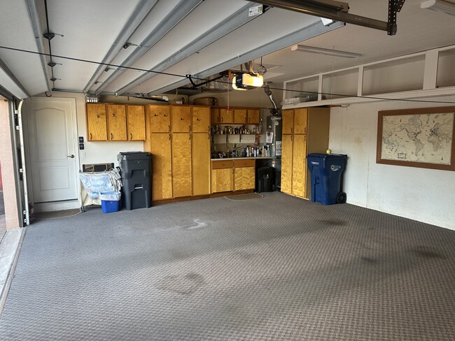 Building Photo - 566 Planters Manor Way