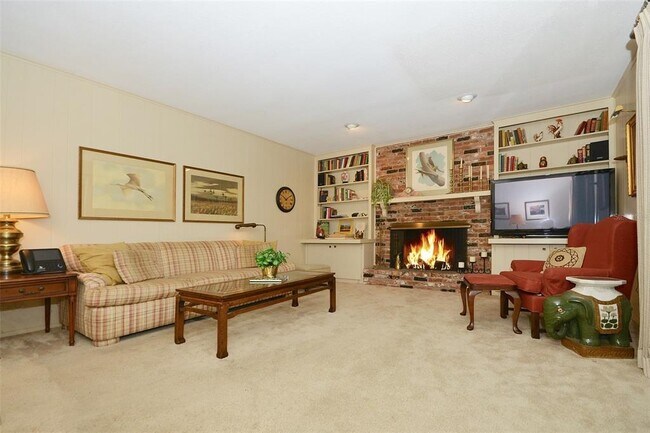 Building Photo - 1406 Magna Ct