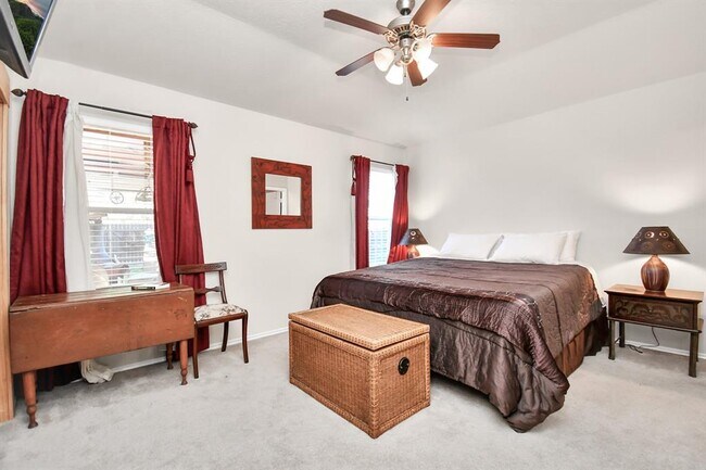 Master suite with private bath furniture not included - 5219 San Pablo Gardens Dr