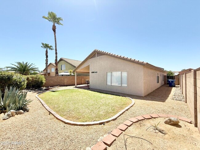 Building Photo - 14917 W Lamoille Dr