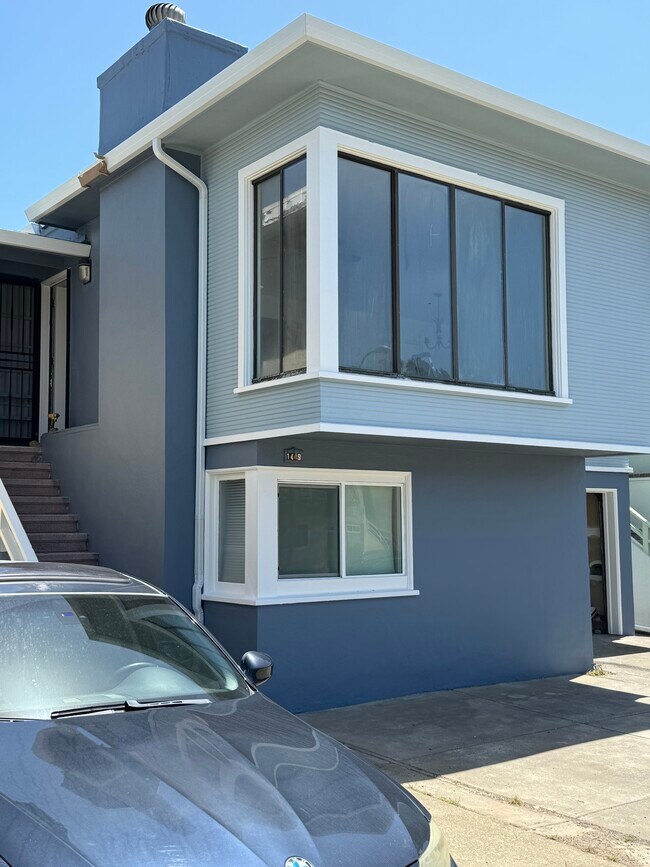 Primary Photo - 1449 S Mayfair Ave