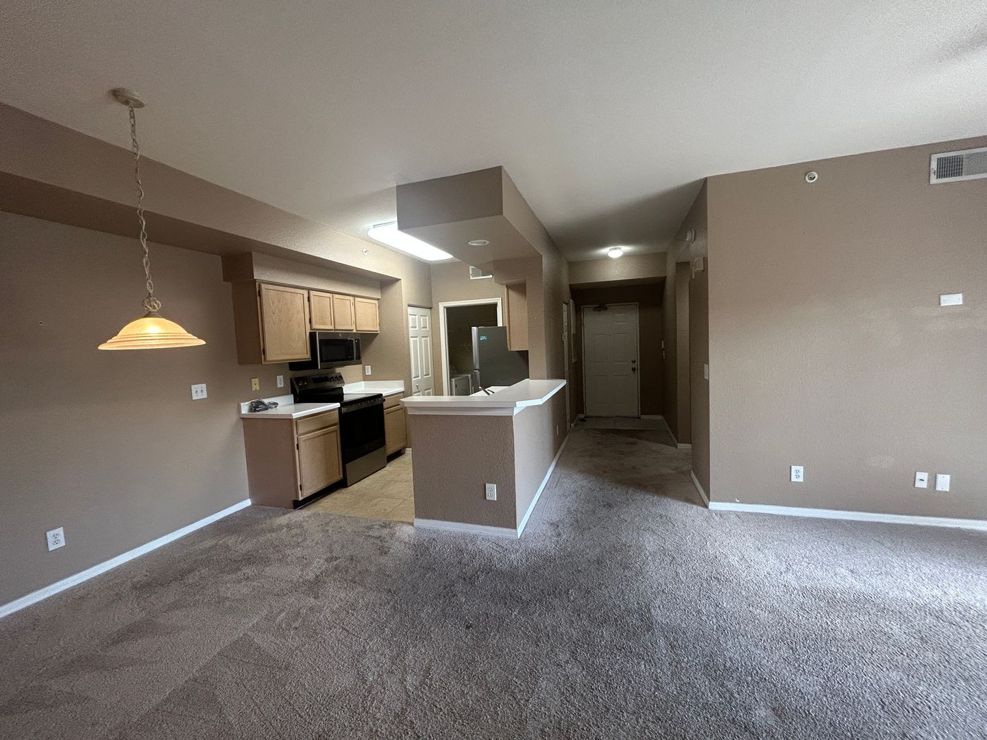 Building Photo - 2nd floor  2/2  condo in gated community