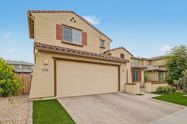 Building Photo - 5819 N 88th Ln