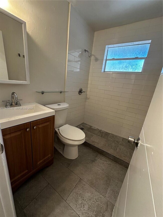 Building Photo - 5903 N Miami Ave