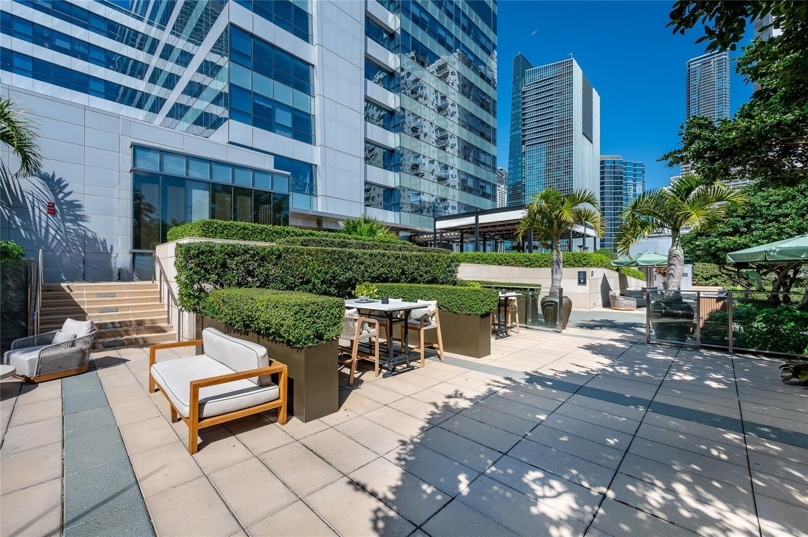 Building Photo - 1425 Brickell Ave