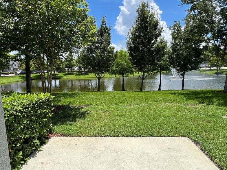 Building Photo - 321 Evertree Loop