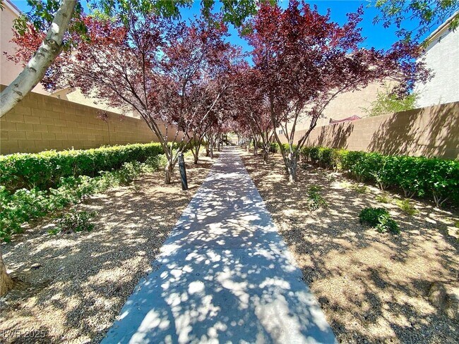 Building Photo - 9088 Mount Wilson St