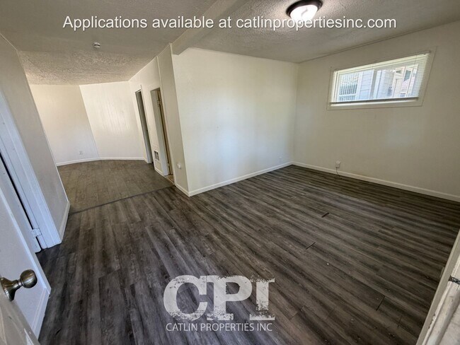 Building Photo - MOVE IN SPECIAL -  1/2 FIRST MONTHS RENT!!