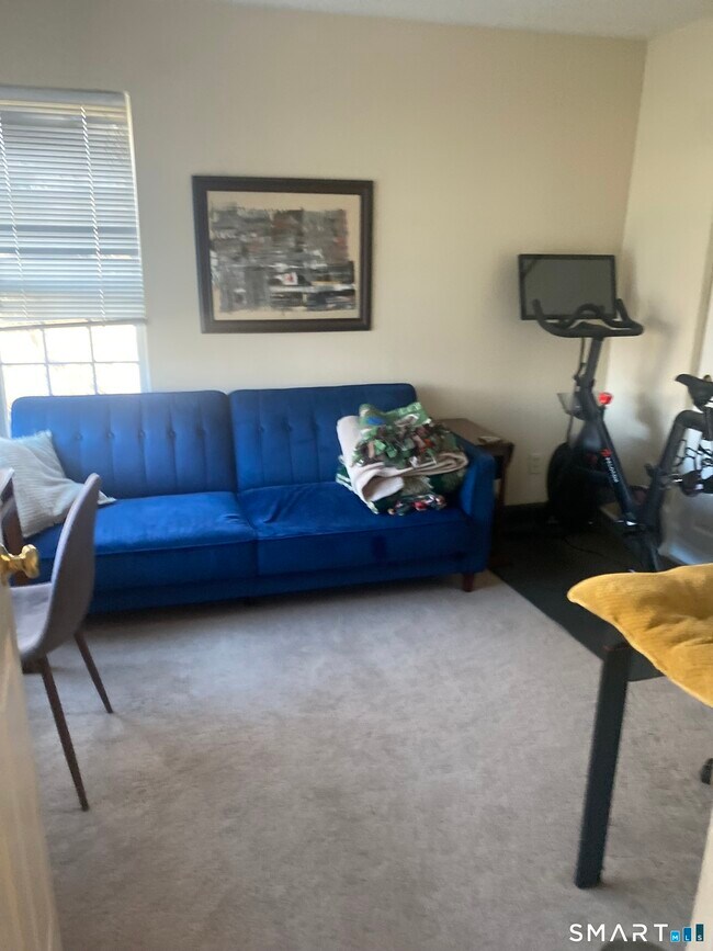 Building Photo - 3 Forest Glen Cir